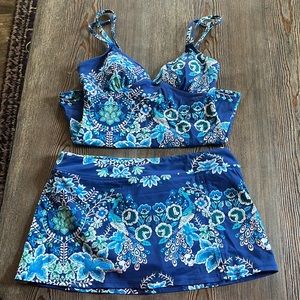 EUC Garnet Hill Tankini and swim skirt set! Size 4! Beautiful blue pattern.